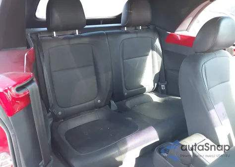 2015 Volkswagen Beetle 1.8T z USA, uszkodzony, nr VIN 3VW507ATXFM812075